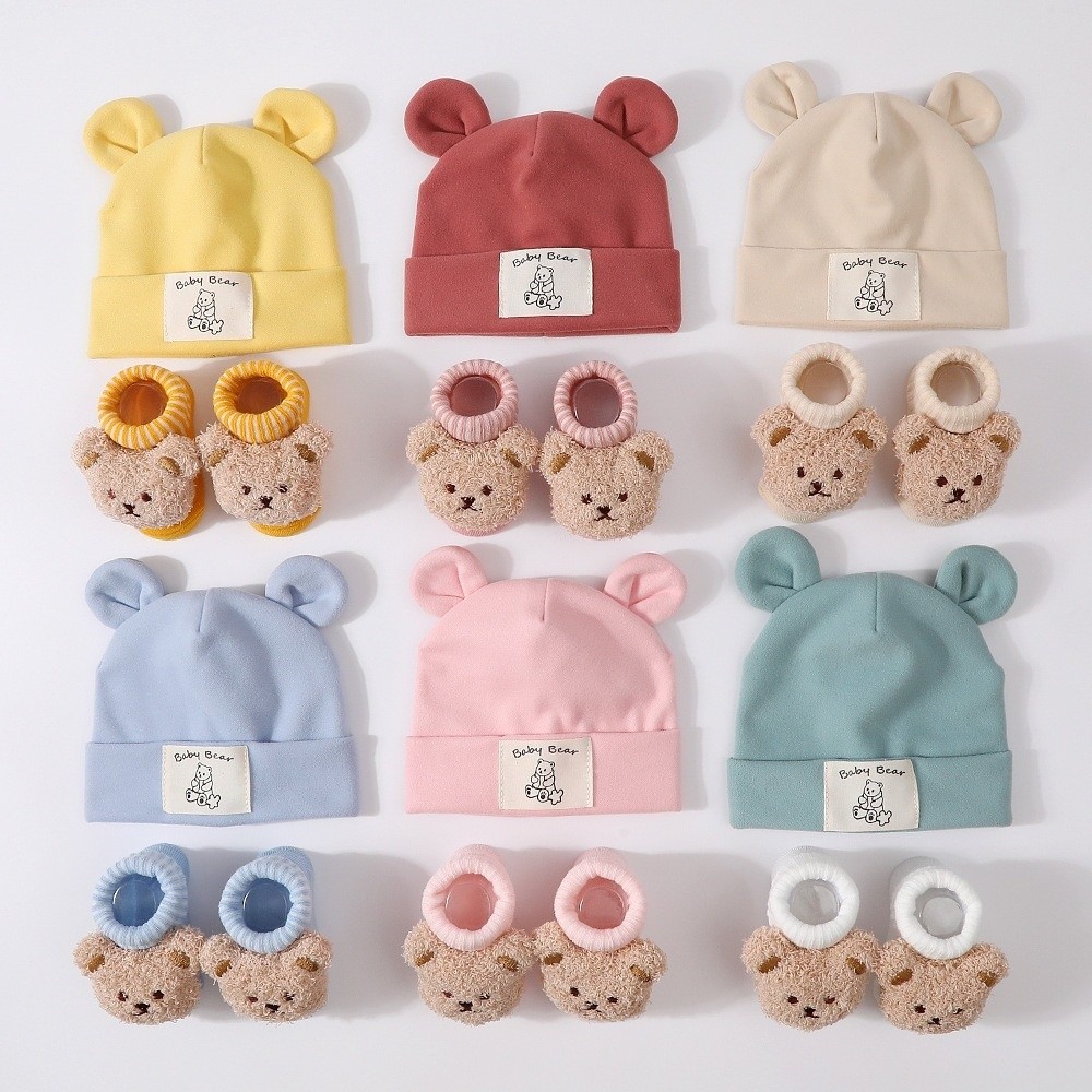 Infant Beanie Hat With Ears - طقم قبعة وجوارب قطنية للأطفال، قطعتان،