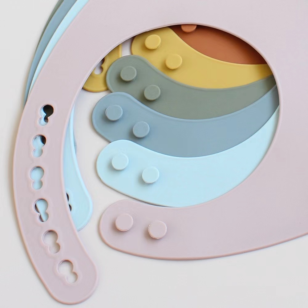 الطفل علبة سيليكون مريلة مقاوم - مراجعة Waterproof Baby Bibs Silicone وسعره